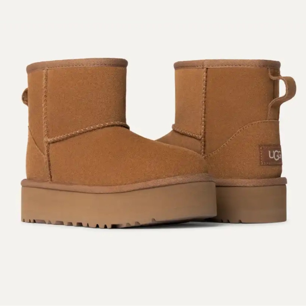 UGG Kid’s Classic Mini Platform